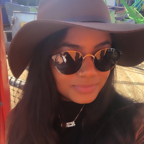 Meet the posher!! - Picture 9 of 13